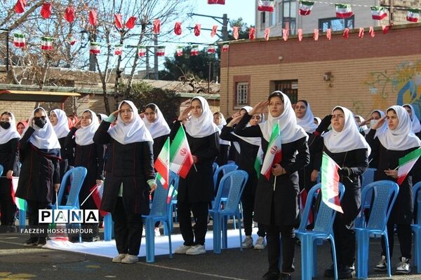 طنین گلبانگ انقلاب در بهارستان‌دو