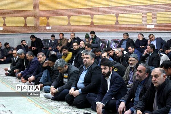 برپایی میز خدمت انقلاب در ایام الله دهه فجر در شهرجوادآباد