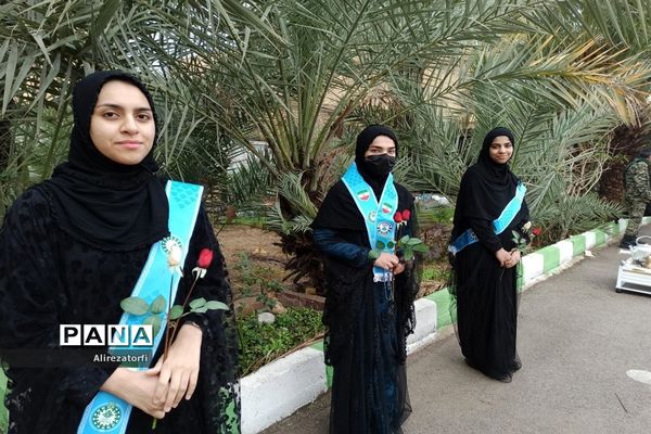 نواختن زنگ انقلاب در دشت آزادگان