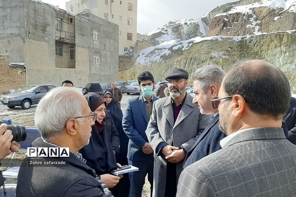 آیین خشت‌گذاری مدرسه ۱۴ کلاسه خیرساز زنده یاد کیقباد علی یوسفی در شهر رودهن