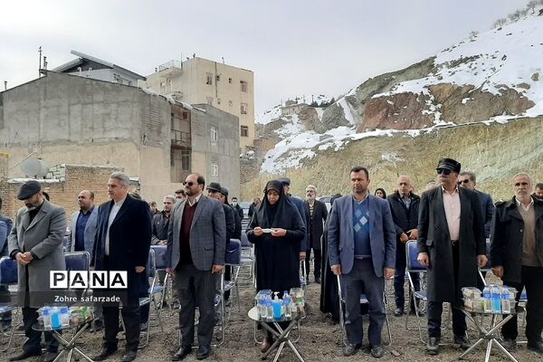 آیین خشت‌گذاری مدرسه ۱۴ کلاسه خیرساز زنده یاد کیقباد علی یوسفی در شهر رودهن