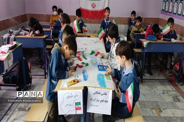 نقاشی همگانی و پویش سرود ملی در دبستان نیکان ملارد