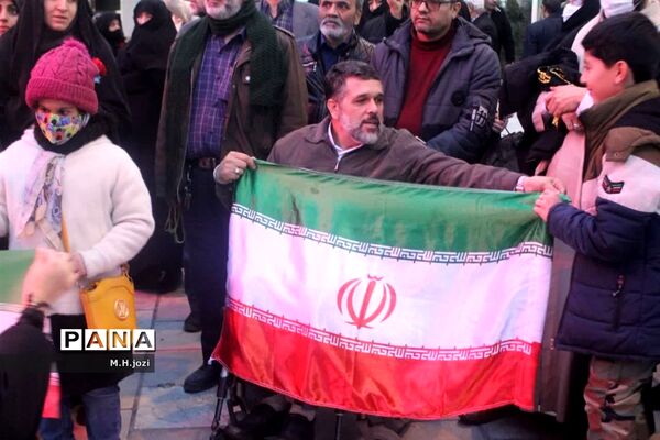 گلباران مزار شهدای قم  بمناسبت دهه فجر