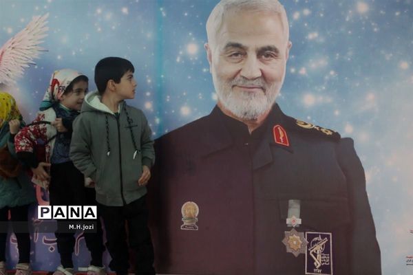 گلباران مزار شهدای قم  بمناسبت دهه فجر