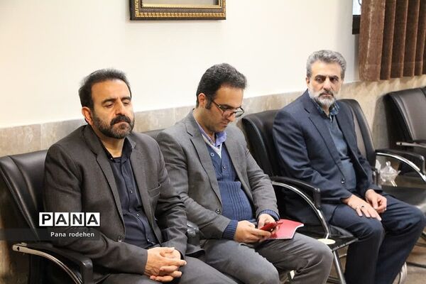 برگزاری جلسه هم‌اندیشی آموزش و پرورش با امام‌جمعه رودهن