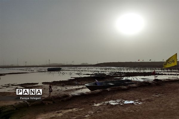 بازدید دختران دانش‌آموز شهرستان قرچک، از منطقه جنگی شلمچه و اروند رود