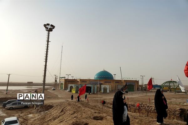بازدید دختران دانش‌آموز شهرستان قرچک، از منطقه جنگی شلمچه و اروند رود