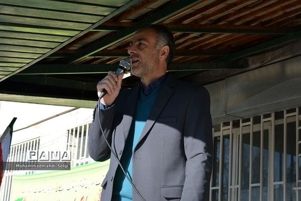 به صدا در آمدن زنگ انقلاب و آغاز چهل و چهارمین سالگرد پیروزی انقلاب اسلامی