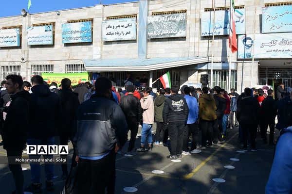 به صدا در آمدن زنگ انقلاب و آغاز چهل و چهارمین سالگرد پیروزی انقلاب اسلامی