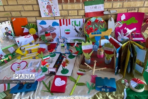 نواختن متمرکز شهرستانی زنگ انقلاب در آموزشگاه آیت الله مشکینی شهرستان پیشوا