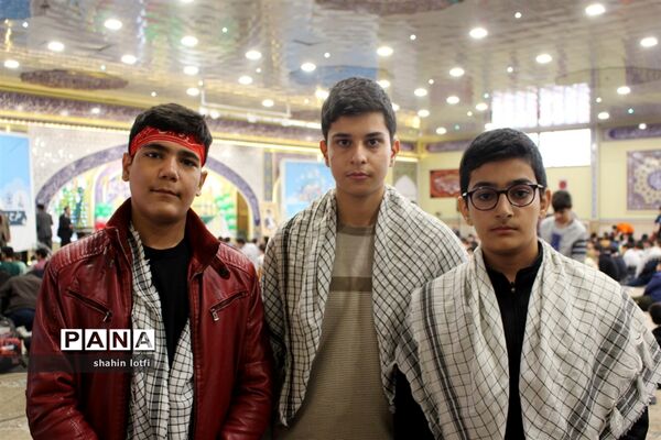 برگزاری جشن تکلیف دانش‌آموزان پسر در مسجد النبی کرمانشاه
