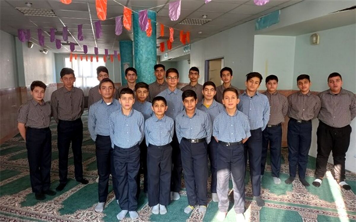 جشنواره  فصلی برای سرودن در فرهنگسرای انقلاب اسلامی