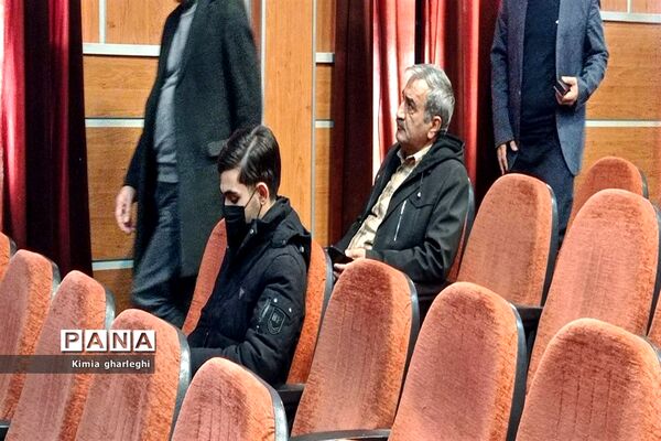 همایش بصیرت افزایی سیاسی و تبیین چرایی عفاف و حجاب در قرچک