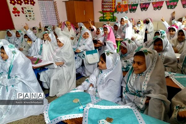 برگزاری جشن تکلیف فرشته‌های دبستان امام محمدباقر(ع) ناحیه 3 شیراز