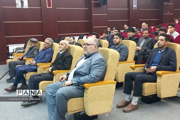 گردهمایی فعالان و نخبگان فرهنگی پاکدشت