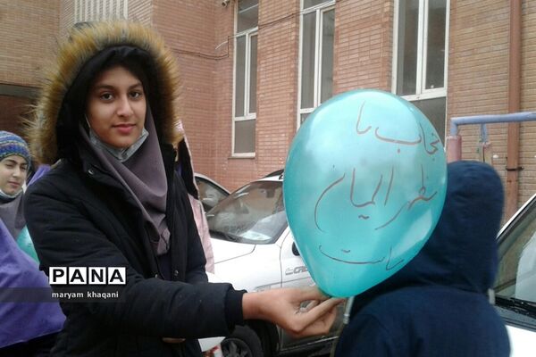 نواخته شدن زنگ انقلاب در دبستان‌های ناحیه 3 شیراز
