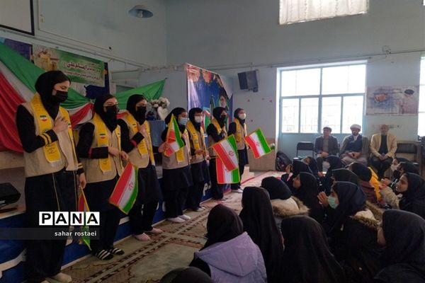 برگزاری اجلاسیه نماز دبیرستان دخترانه شاهد فیض ناحیه 3 شیراز