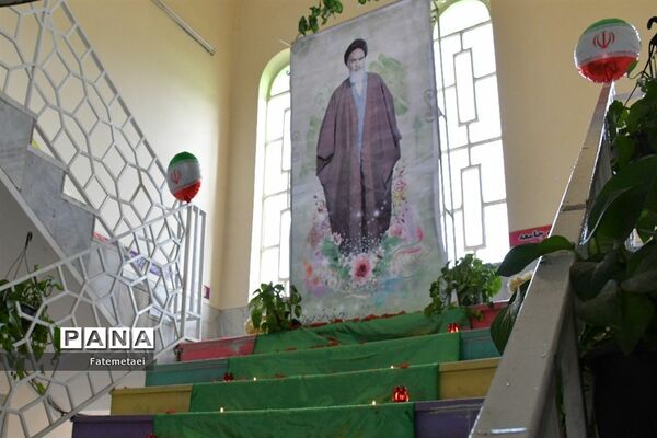 جشن چهل و چهارمین سالگرد پیروزی انقلاب اسلامی در دبیرستان نورا ناحیه ۲ اهواز