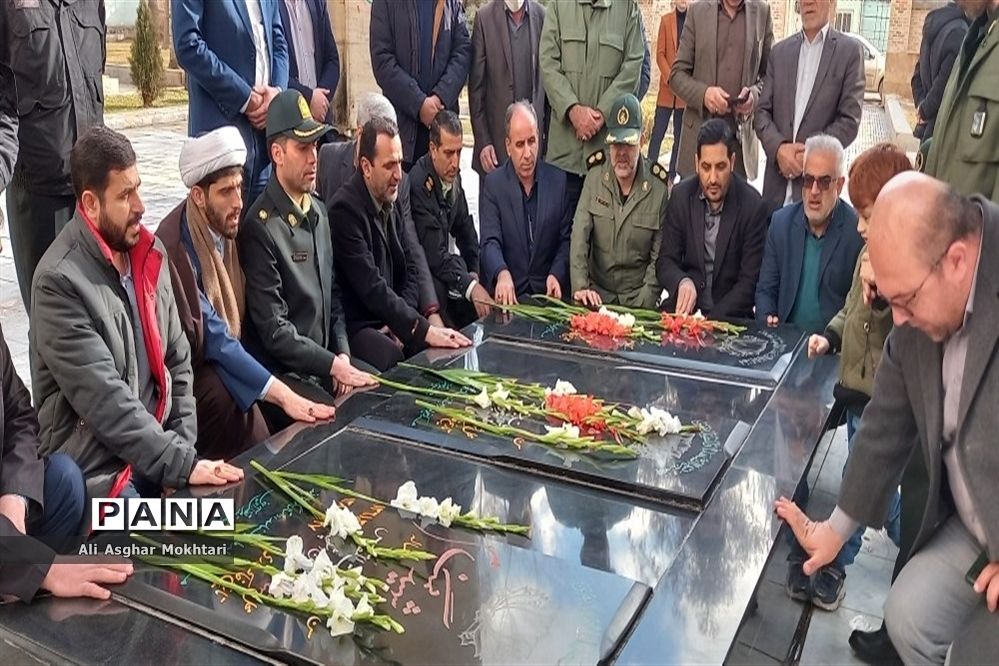 برگزاری مراسم غبار‌روبی مزار شهدای شهرستان نظرآباد