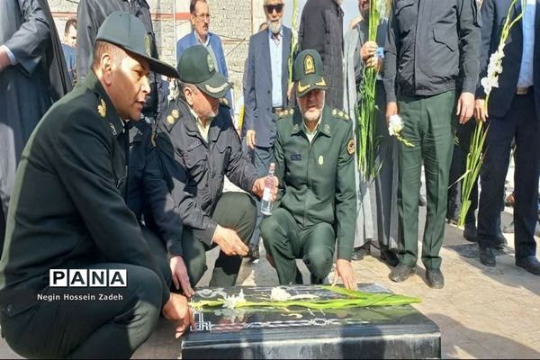 آیین گلباران و عطرافشانی مزار شهدای آستان امامزاده عقیل(ع) اسلامشهر