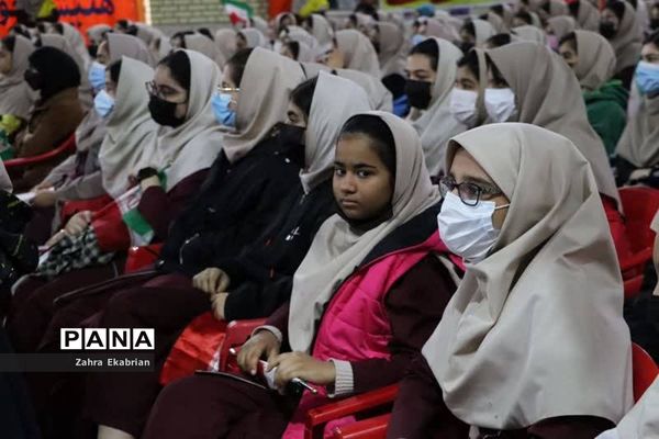 اجرای مراسم دهه فجر انقلاب اسلامی در مدارس بوشهر