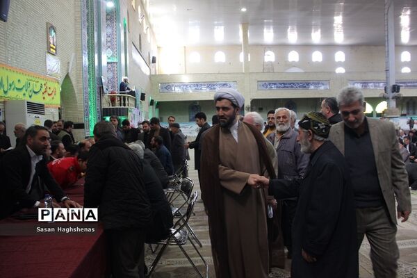 نماز جمعه اسلامشهر همراه با برپایی میزخدمت