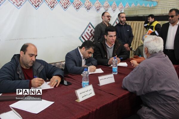 نماز جمعه اسلامشهر همراه با برپایی میزخدمت