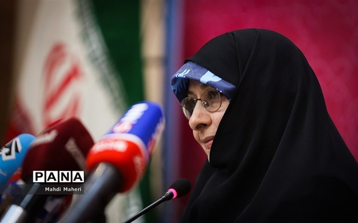 واکنش انسیه خزعلی به اخراج یک نماینده زن از کنگره آمریکا