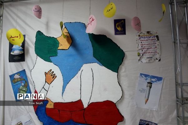 زنگ انقلاب در مدارس شهرستان سمنان نواخته شد