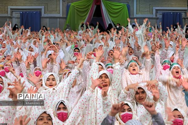 مراسم جشن تکلیف دختران دانش‌آموز به امامت رهبر معظم انقلاب