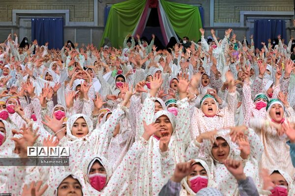 مراسم جشن تکلیف دختران دانش‌آموز به امامت رهبر معظم انقلاب