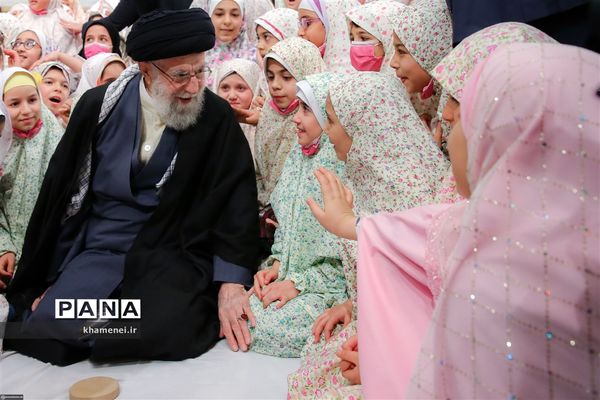 مراسم جشن تکلیف دختران دانش‌آموز به امامت رهبر معظم انقلاب