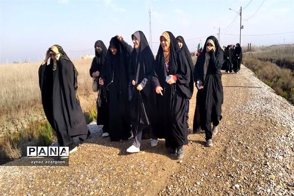 حضور دانش‌آموزان قائمشهری در اروندکنار