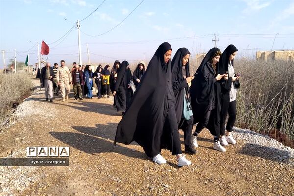 حضور دانش‌آموزان قائمشهری در اروندکنار