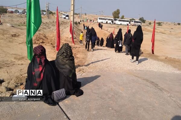 دانش‌آموزان قائمشهری در یادمان هفت تپه
