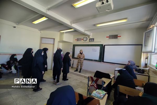 برگزاری دوره عملی نظام جمع در دبیرستان شاهد کوثر شهرستان رباط‌کریم