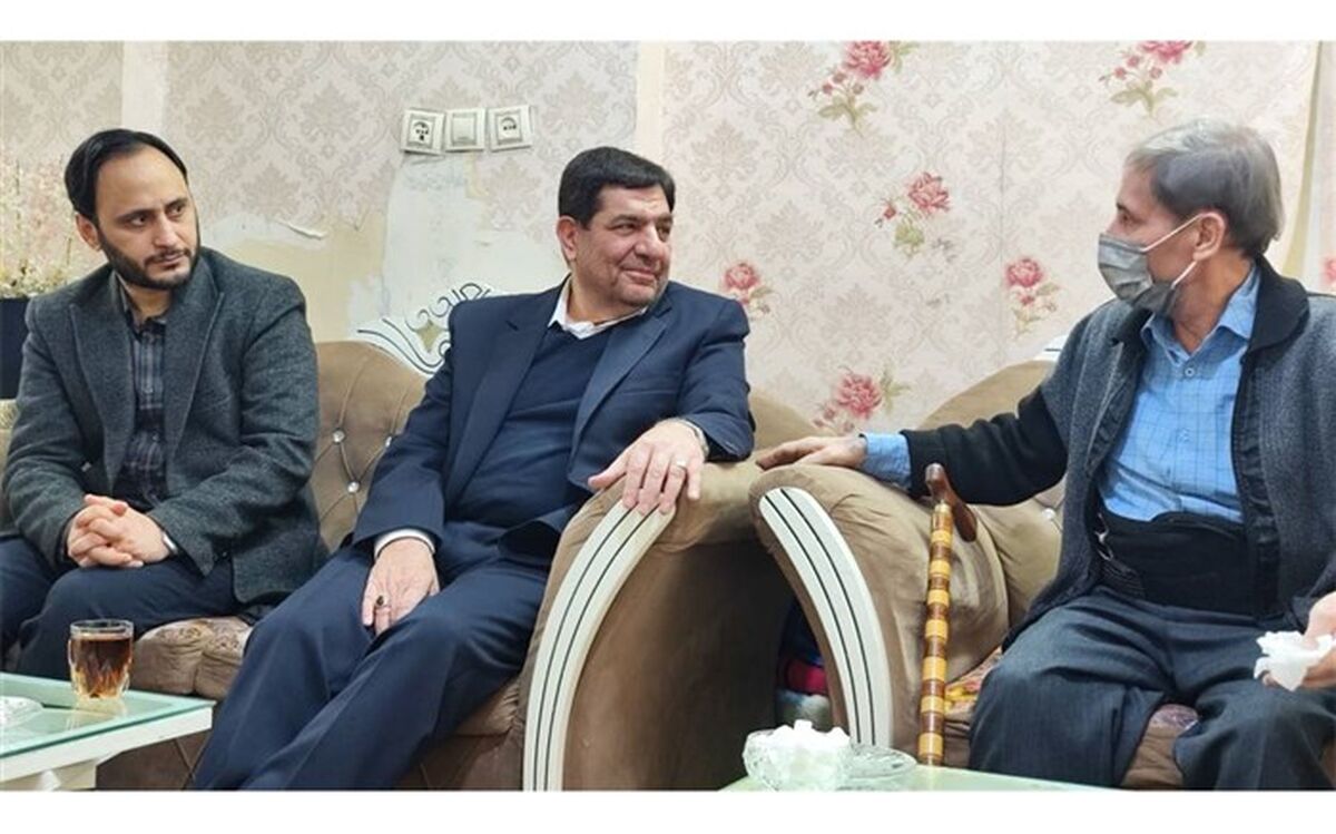 دیدار معاون اول رئیس‌جمهوری با پدر شهیدان مرشدی