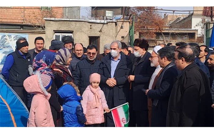 وزیر آموزش و پرورش برای بازدید از مناطق زلزله‌زده وارد خوی شد