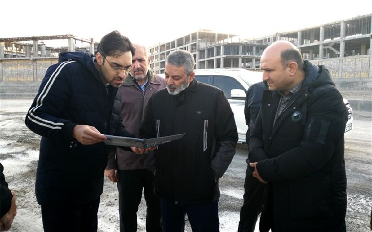 بازدید سرزده فرمانده کل ارتش از پروژه مسکونی شهیدسلیمانی قم