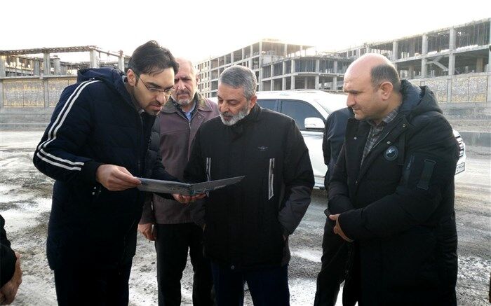 بازدید سرزده فرمانده کل ارتش از پروژه مسکونی شهیدسلیمانی قم