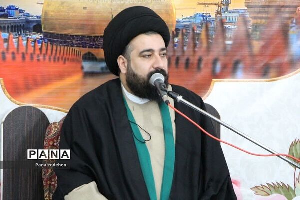 مراسم اعتکاف دانش‌آموزان پسر در رودهن