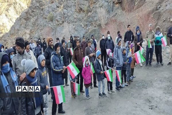 همایش پیاده‌‎روی خانوادگی آدینه به مناسبت 13 رجب و دهه فجر انقلاب اسلامی در بیرجند
