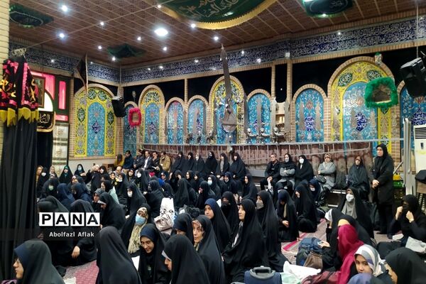 اعزام کاروان دانش‌آموزان دختر منطقه ۱۴ به اردوی راهیان نور
