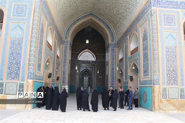 اردوی بازدید از بافت تاریخی یزد ویژه مدیران مدارس ناحیه یک یزد