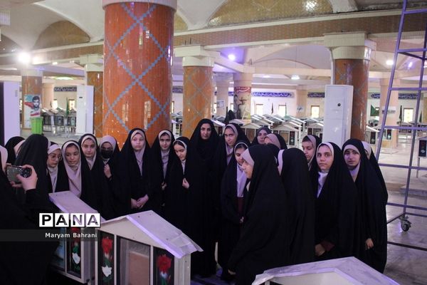 تجدید میثاق با شهدا در بوشهر