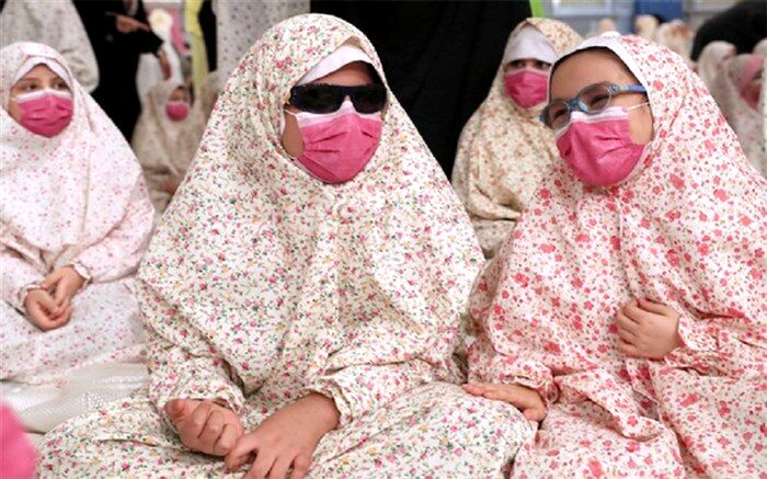 هدیه ویژه مقام معظم رهبری به دانش‌آموز دختر روشندل