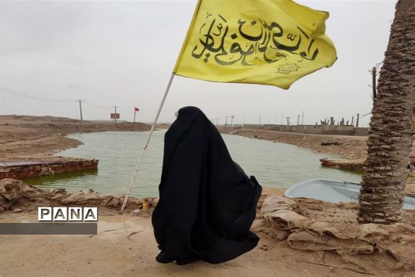 بدرقه دانش‌آموزان دختر شهرستان امیدیه به اردوی راهیان نور