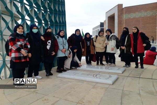 اردوی راهیان پیشرفت دانش‌آموزان مدرسه سمپاد اسلامشهر در پارک علم و فناوری پردیس