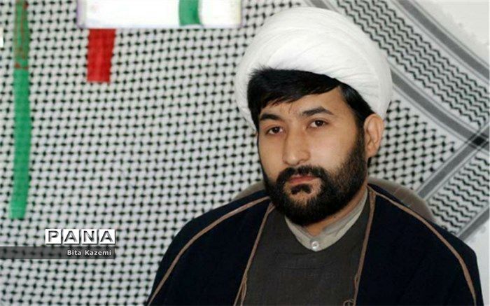 دشمن با سیاه‌نمایی وضعیت کشور، دستاوردهای انقلاب اسلامی را هدف گرفته است