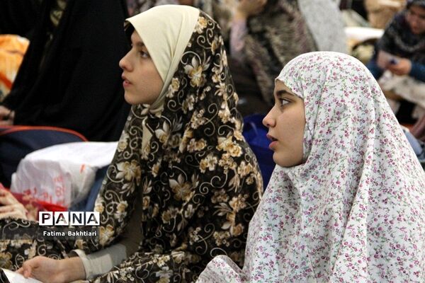 اعتکاف دختران در مسجد امام حسن عسگری(ع) ناحیه یک شهرری